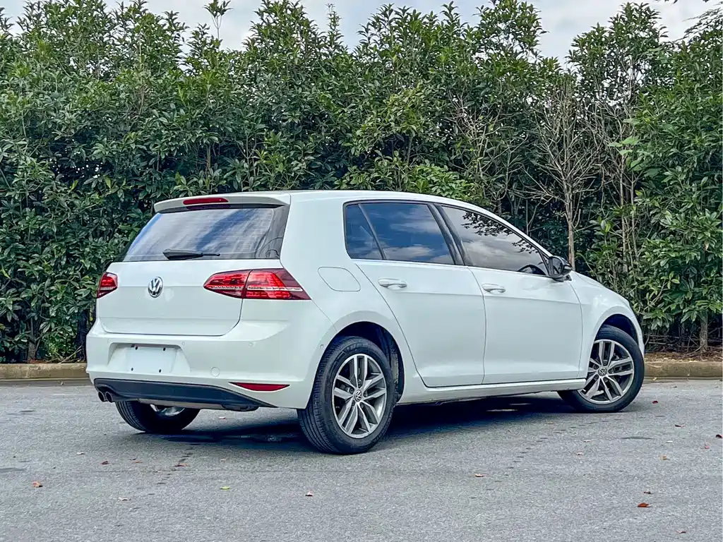 Volkswagen Golf — миниатюра 4