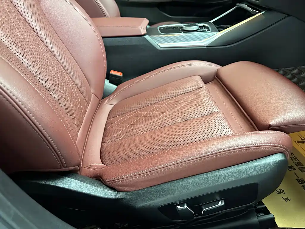 BMW 3 Series — миниатюра 17