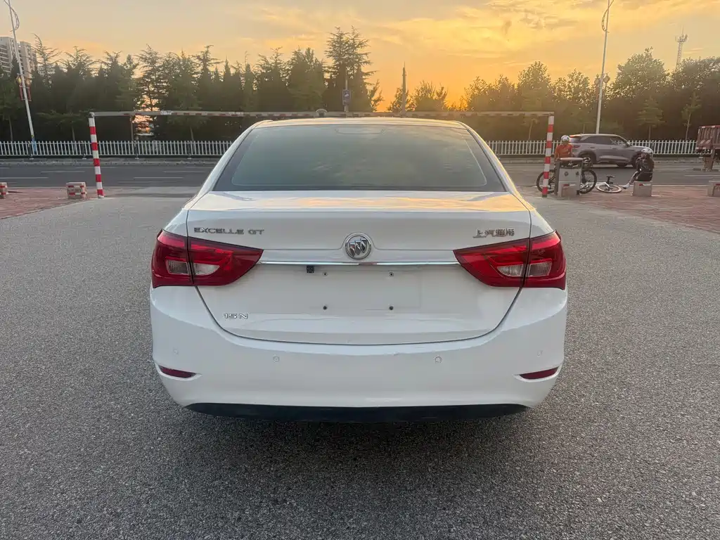 Buick Excelle — миниатюра 5