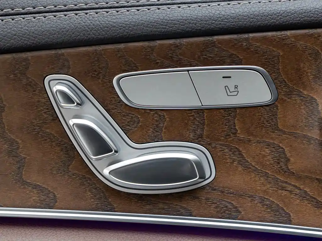Mercedes-Benz E-Class 2023 — фото 22