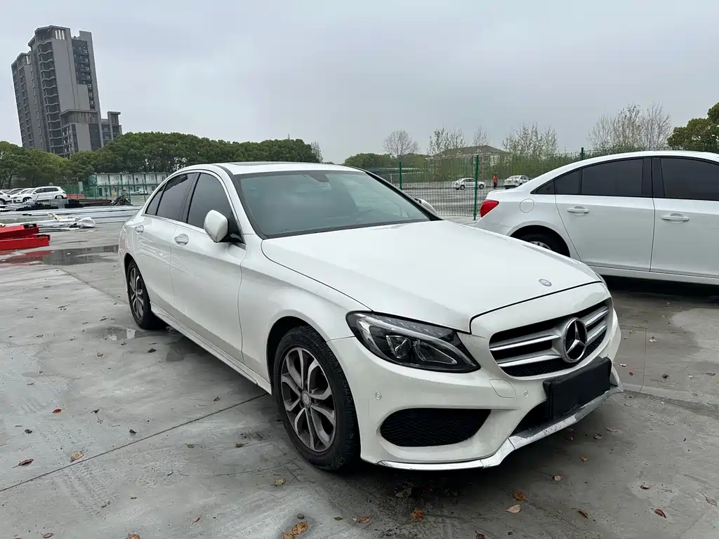 Mercedes-Benz C-Class — миниатюра 2