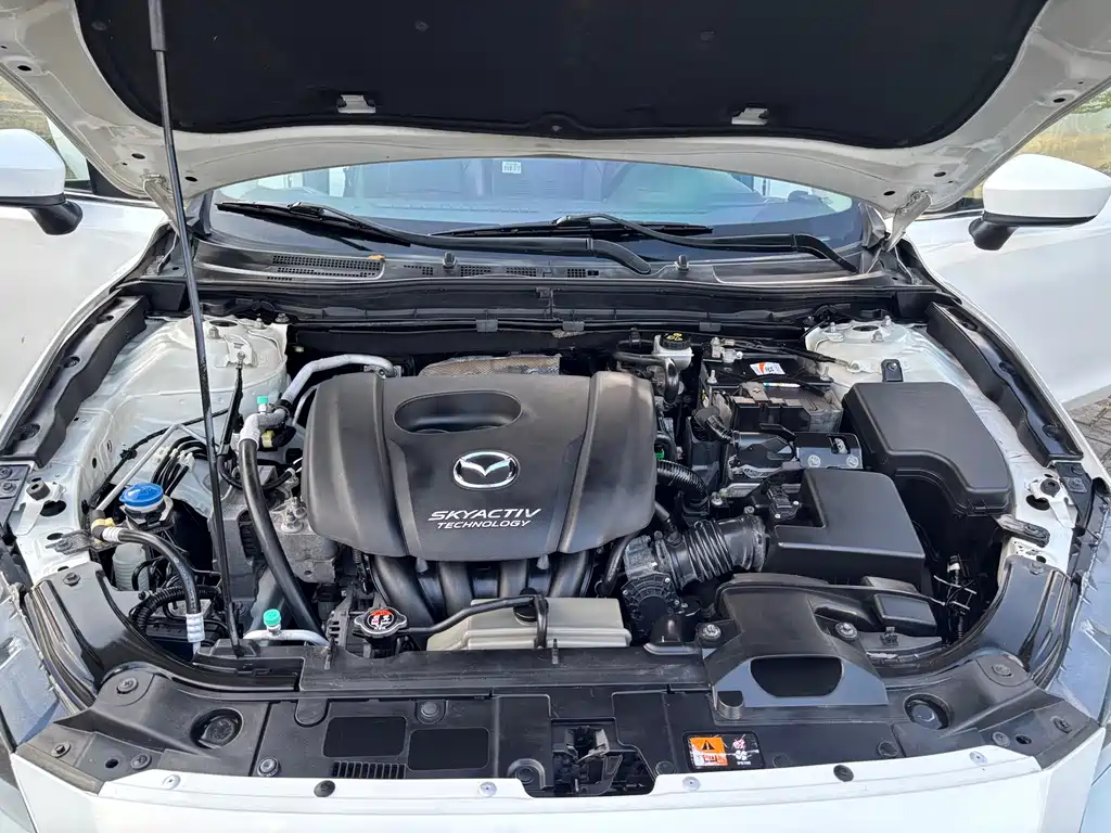 Mazda 3 Axela — миниатюра 14