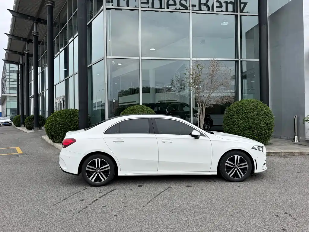 Mercedes-Benz A-Class A 2019 A 180 L Sport