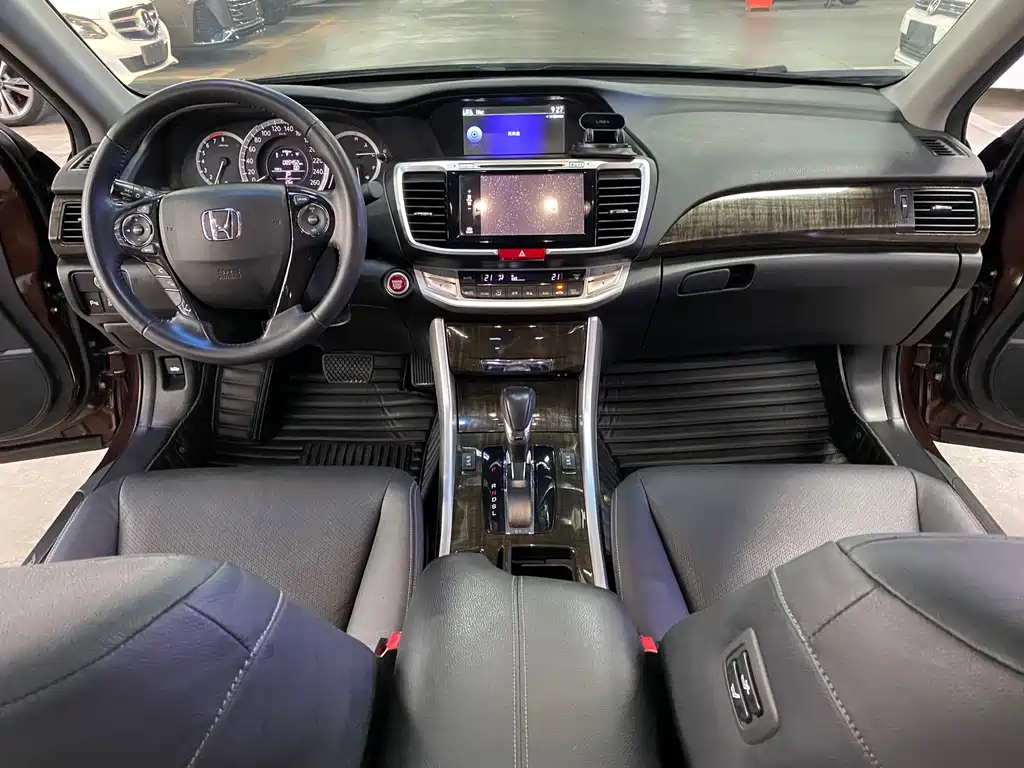 Honda Accord — миниатюра 14