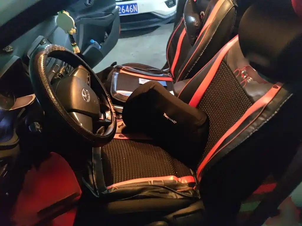 Hyundai Elantra — миниатюра 8