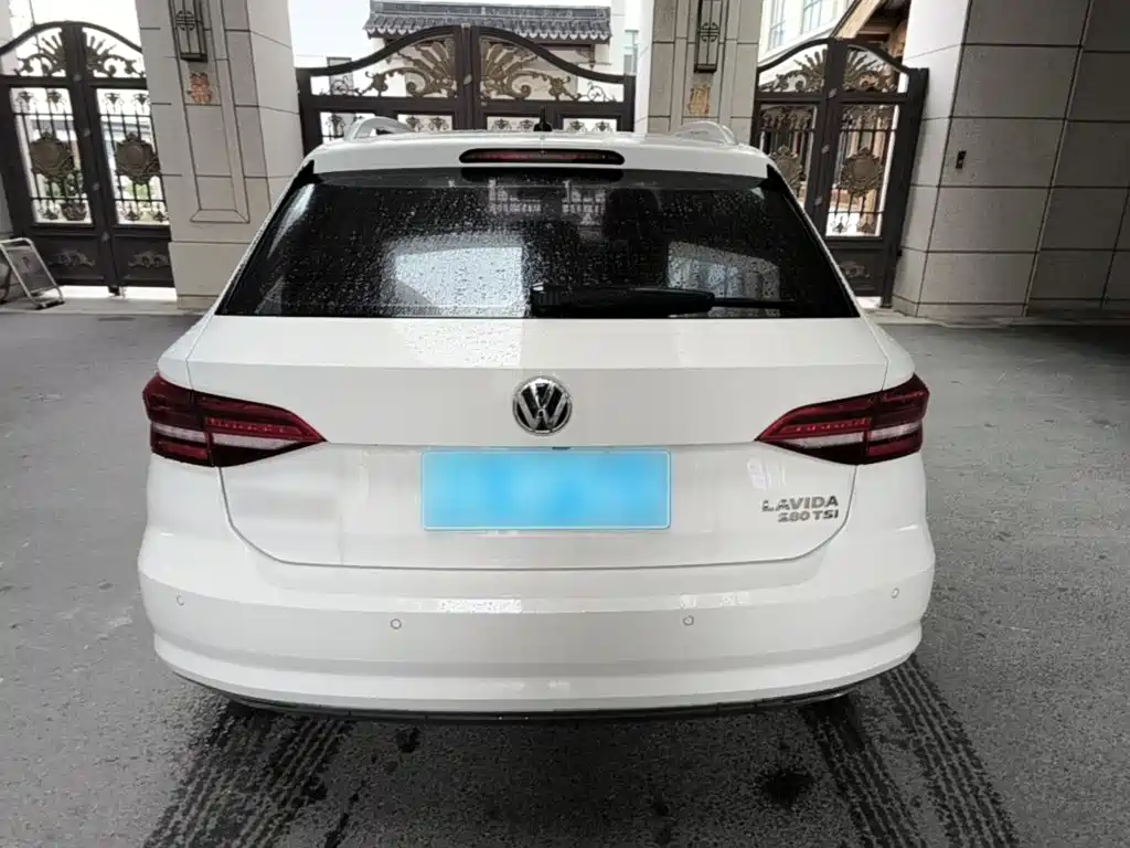 Volkswagen Lavida — миниатюра 6