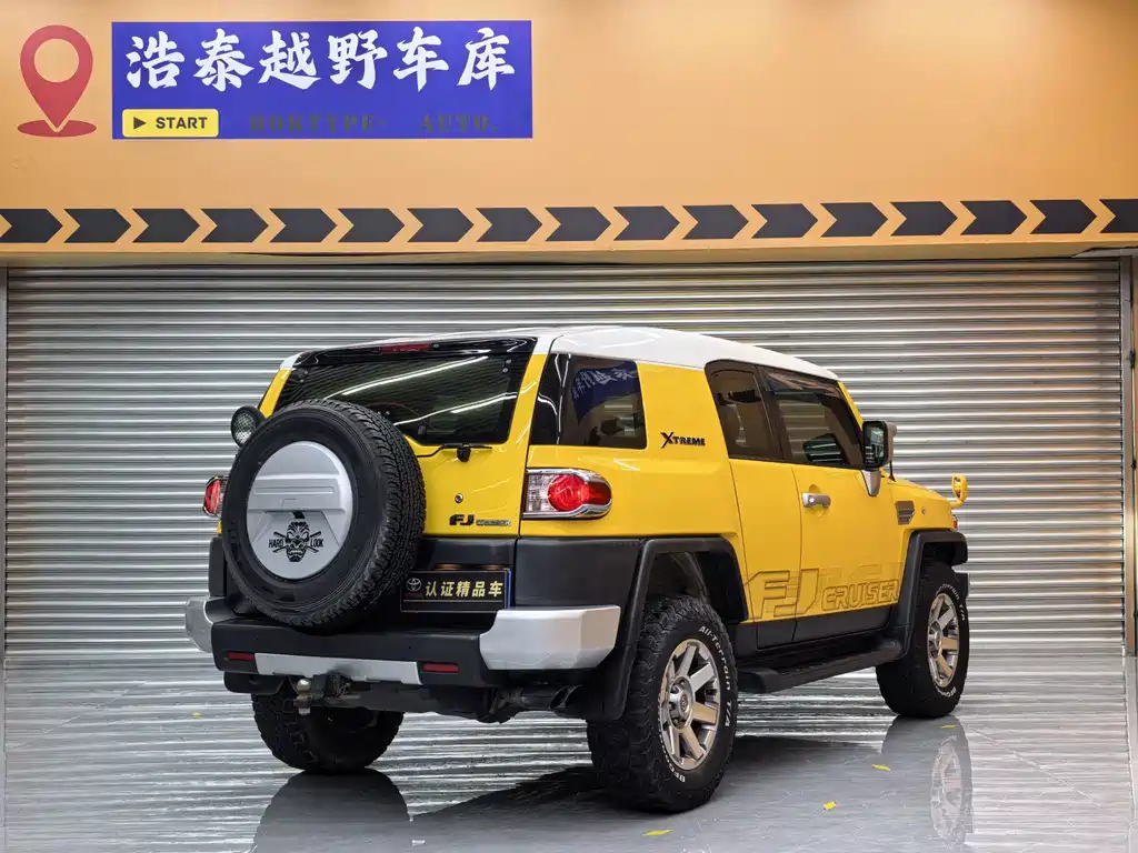 Toyota FJ Cruiser — миниатюра 4