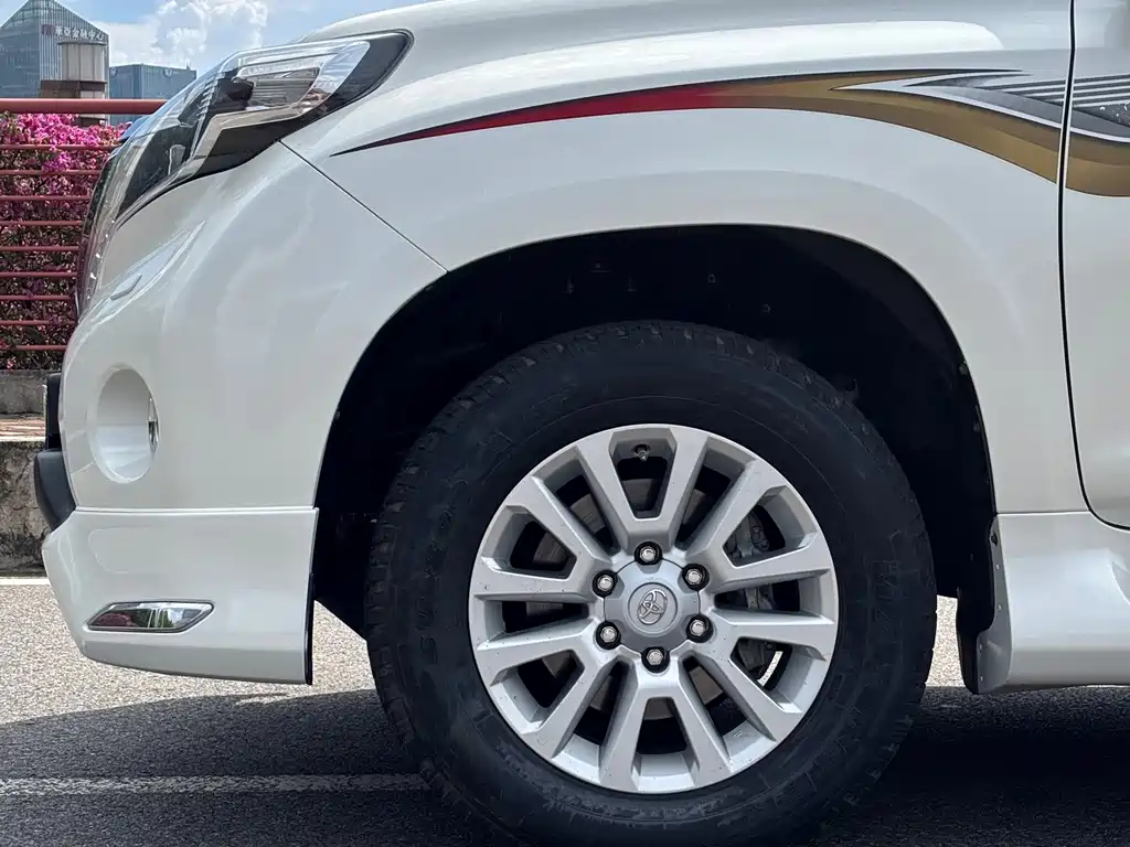 Toyota Prado (Import) — миниатюра 13