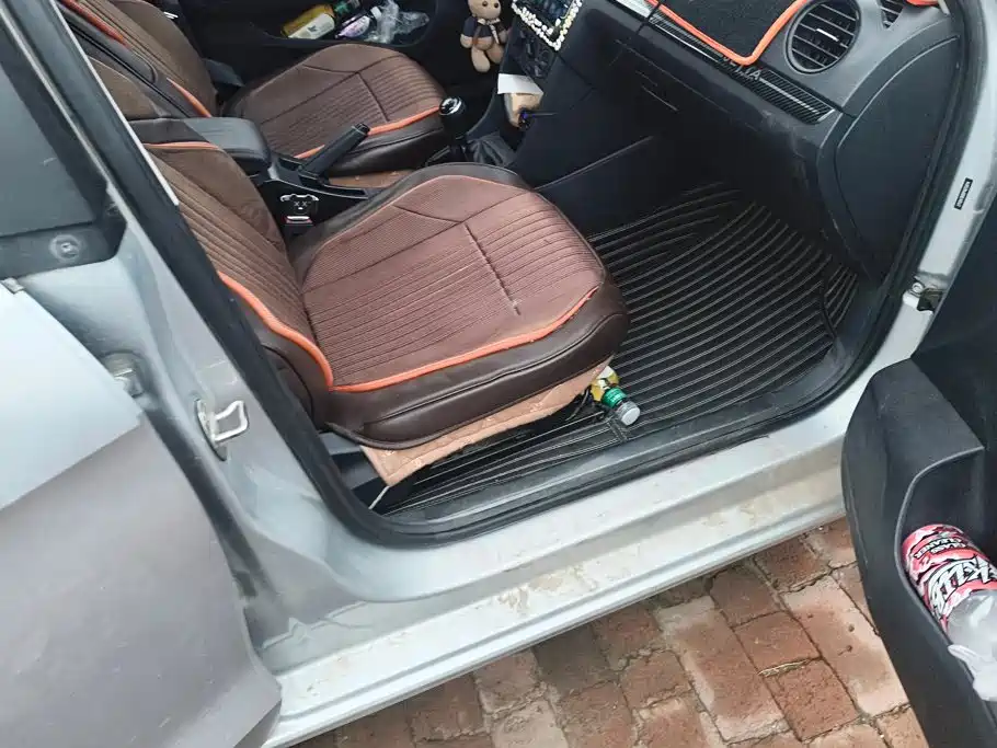 Volkswagen Jetta — миниатюра 8