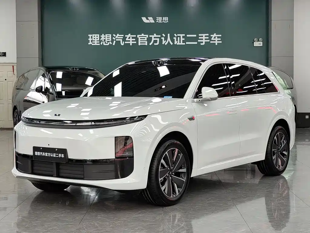Li Auto L6