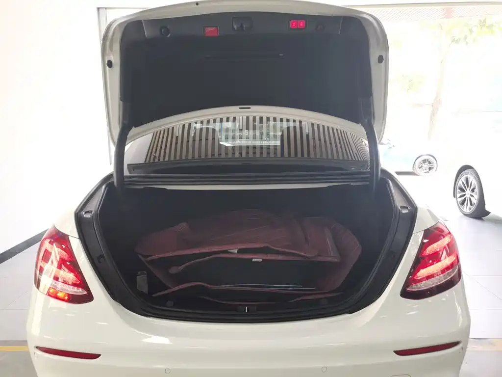 Mercedes-Benz E-Class E 2020 E 260 Sport 4MATIC