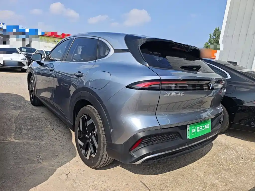 Baojun Yunhai — миниатюра 5