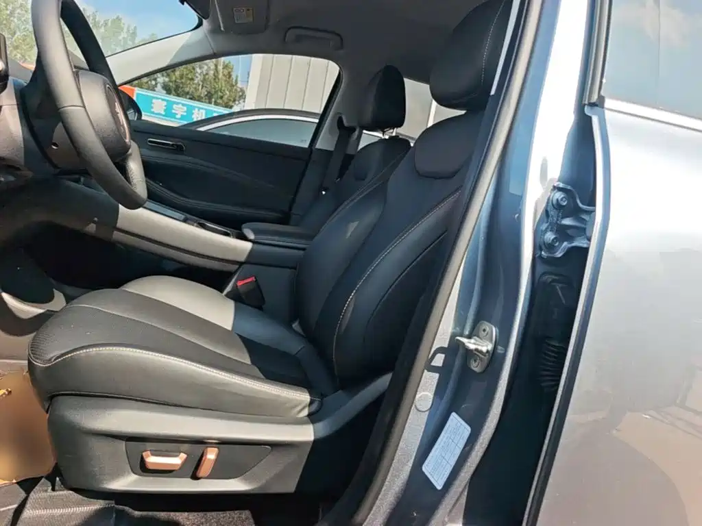 Baojun Yunhai — миниатюра 15