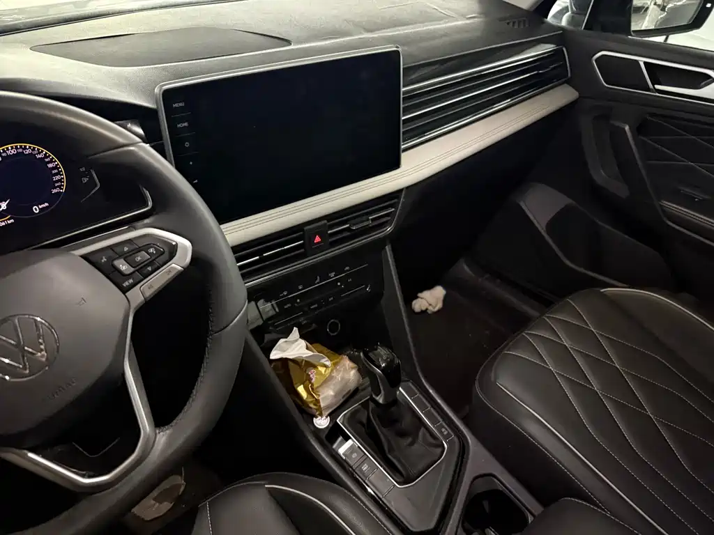 Volkswagen Tiguan L — миниатюра 7
