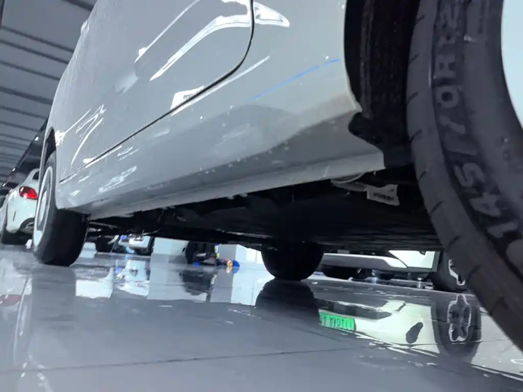 Wuling MINIEV — миниатюра 21
