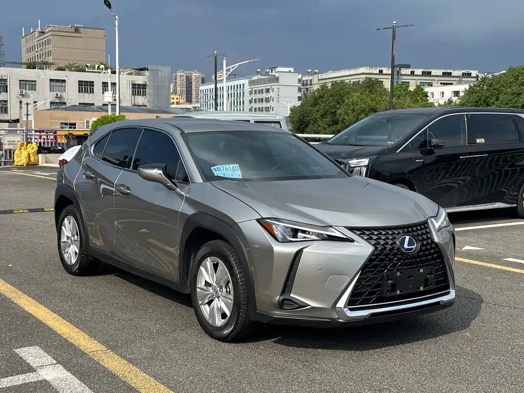 Lexus UX — миниатюра 3