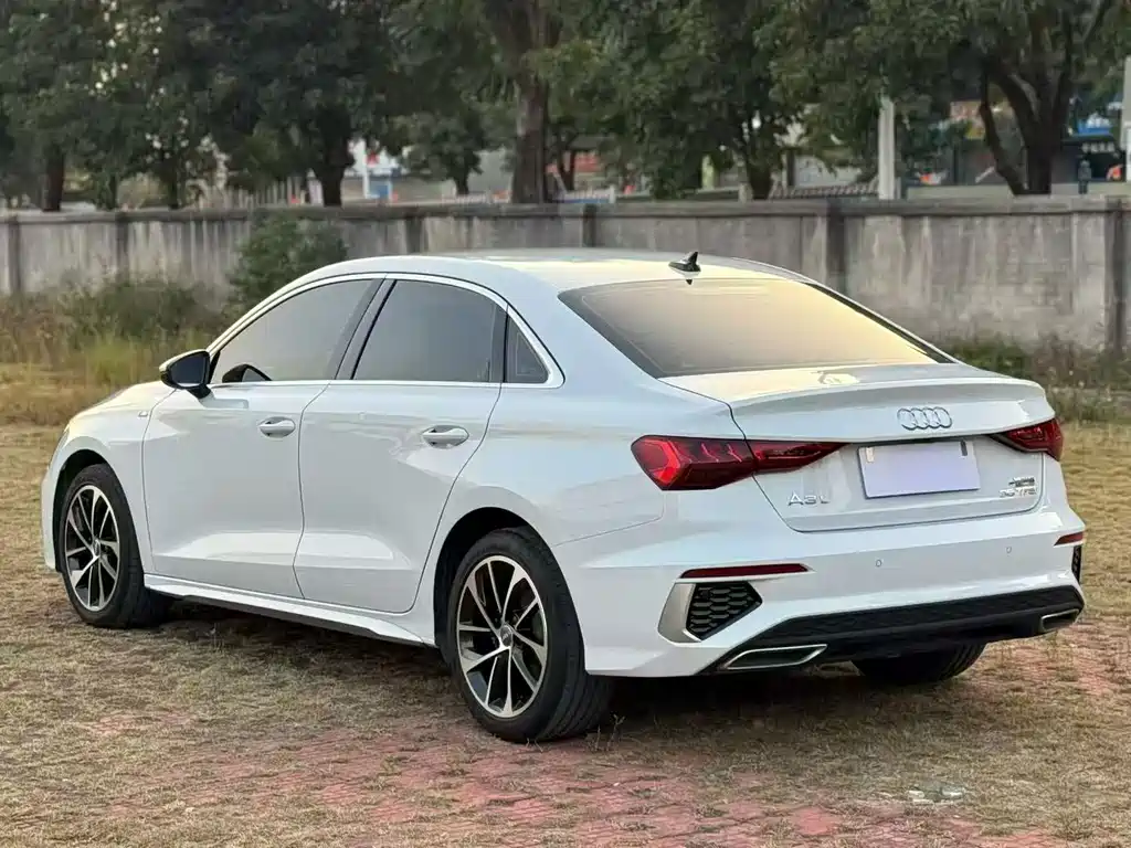 Audi A3 — миниатюра 9