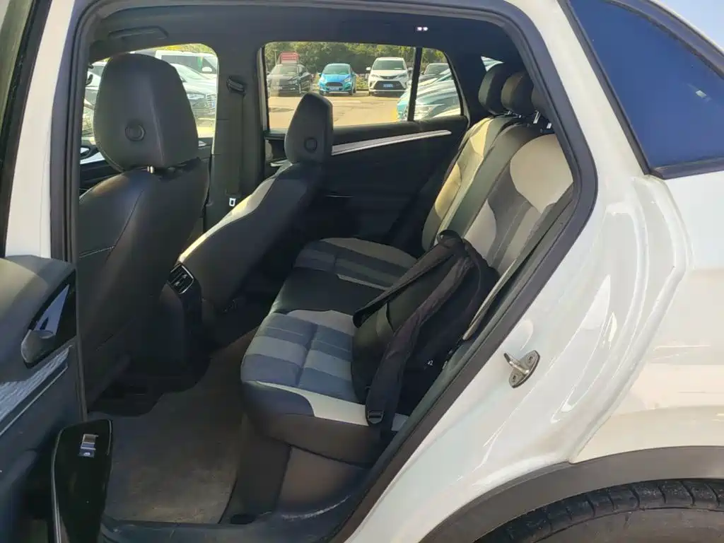 Volkswagen ID.4 Crozz — миниатюра 17