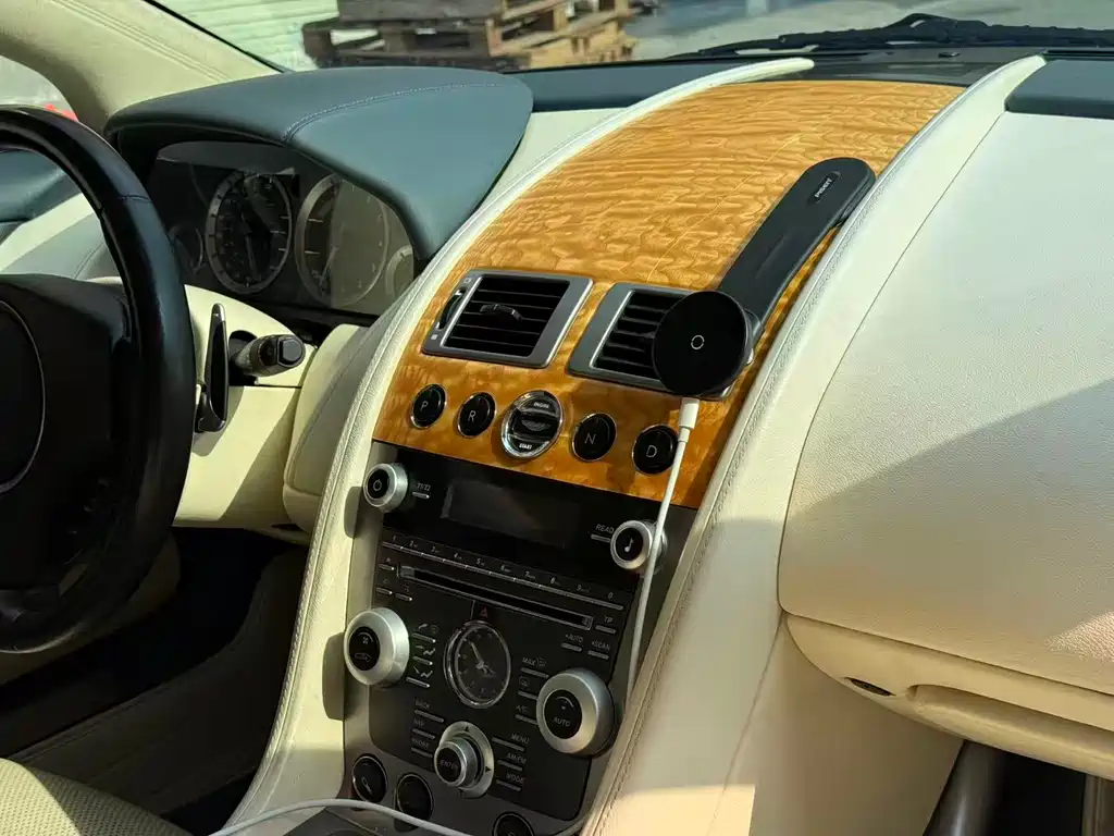 Aston Martin Rapide 2010 6.0L