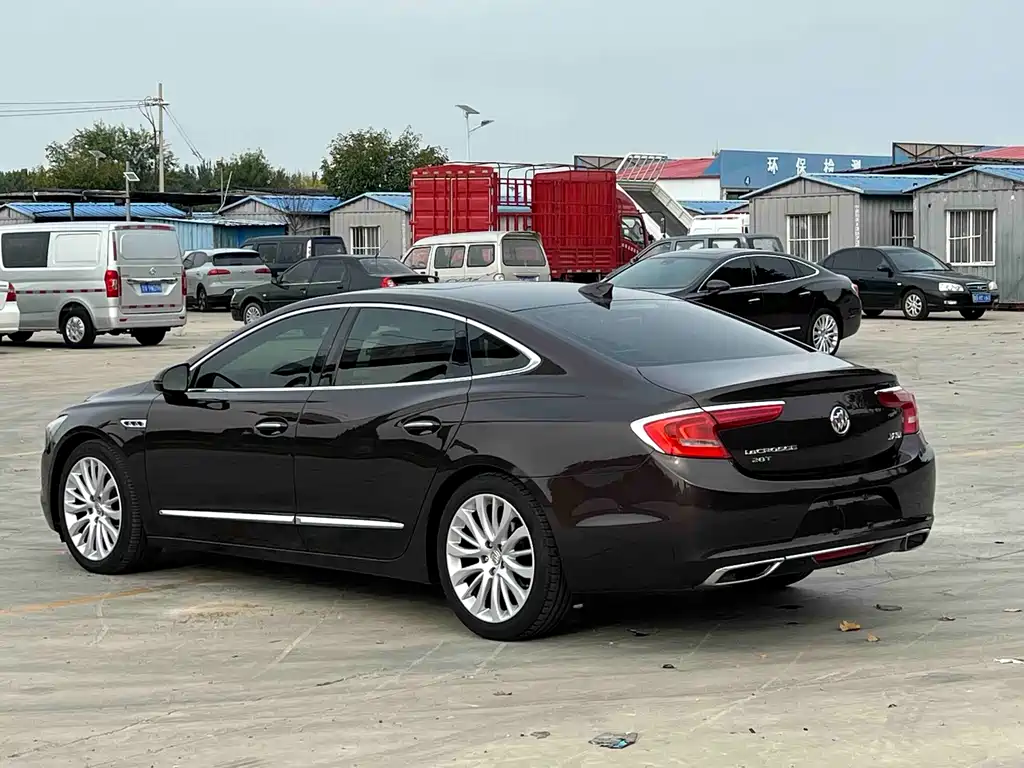 Buick LaCrosse — миниатюра 4