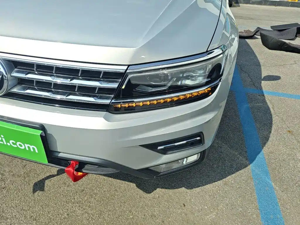 Volkswagen Tiguan L — миниатюра 24