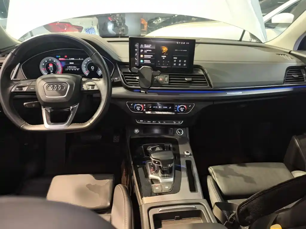 Audi Q5L 2022 40T Luxury