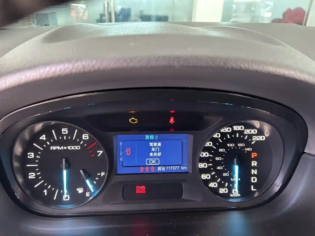 Ford Edge (Import) — миниатюра 5
