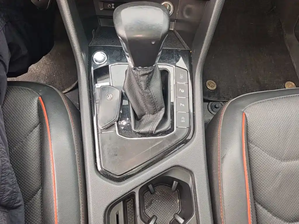 Volkswagen Tiguan L — миниатюра 14