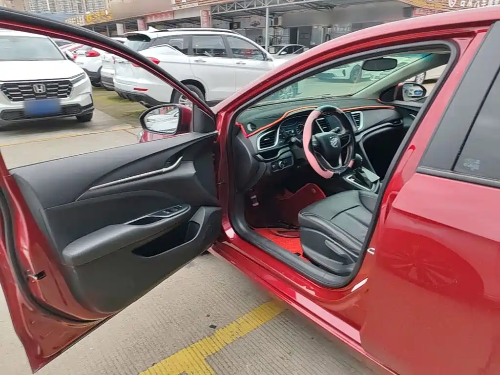Buick Excelle — миниатюра 16