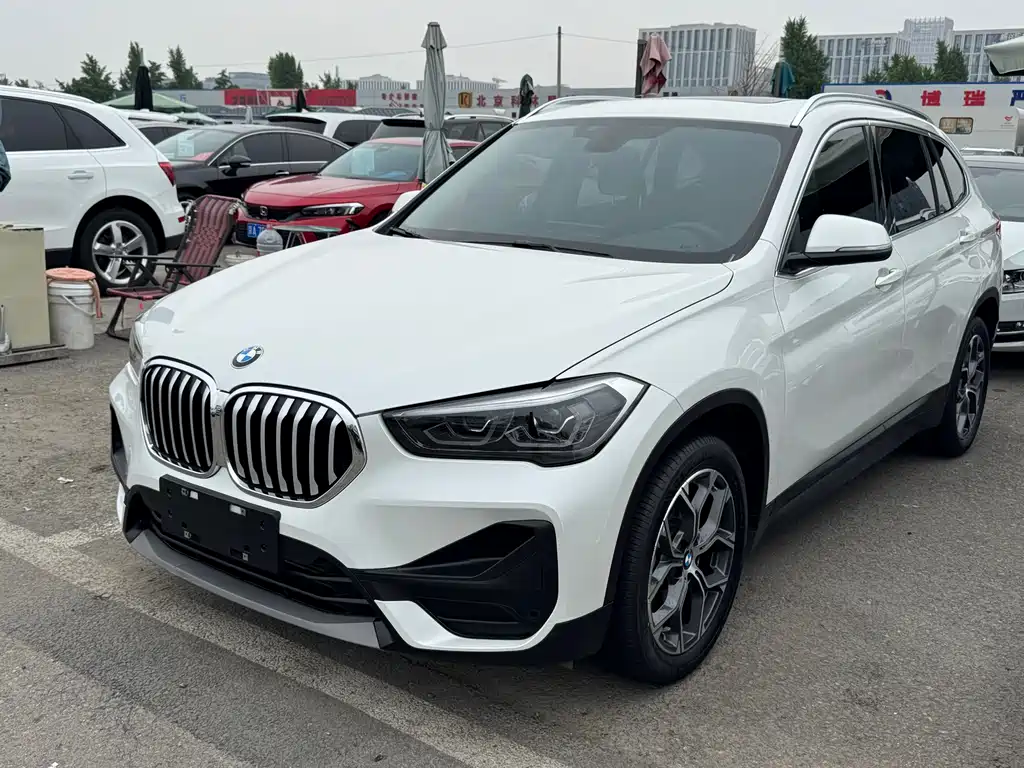 Купить BMW X1