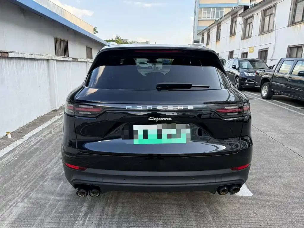 Porsche Cayenne Hybrid — миниатюра 8