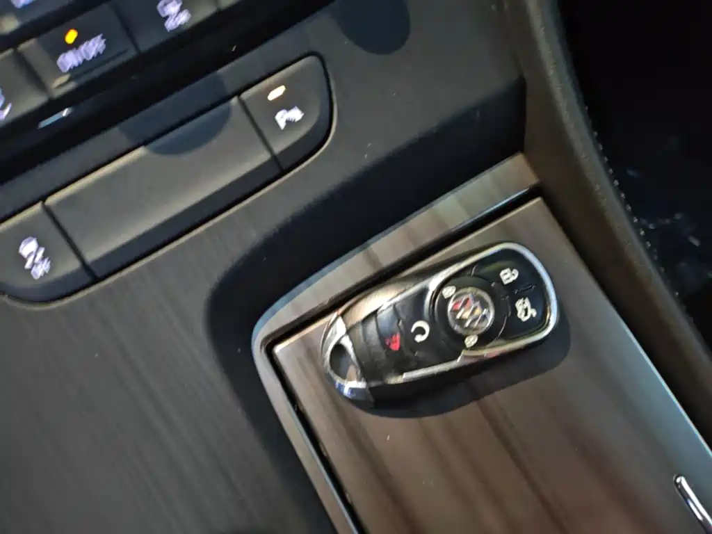 Buick LaCrosse — миниатюра 9