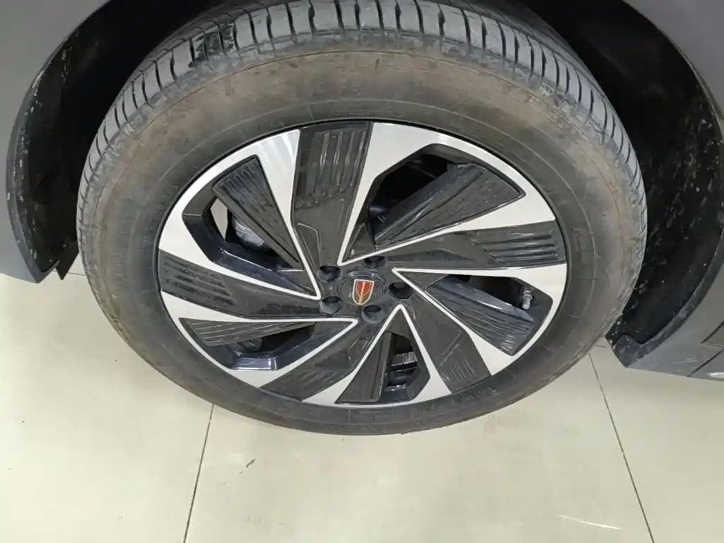 Hongqi Hongqi HS7 PHEV — миниатюра 23