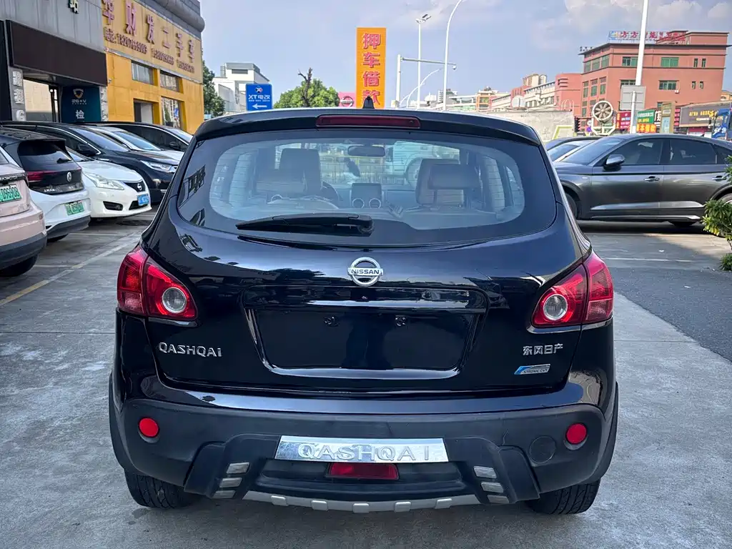 Nissan Qashqai — миниатюра 8