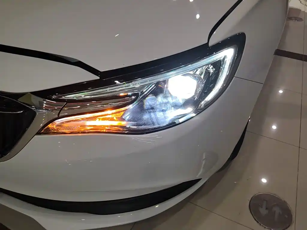 Buick Excelle — миниатюра 24