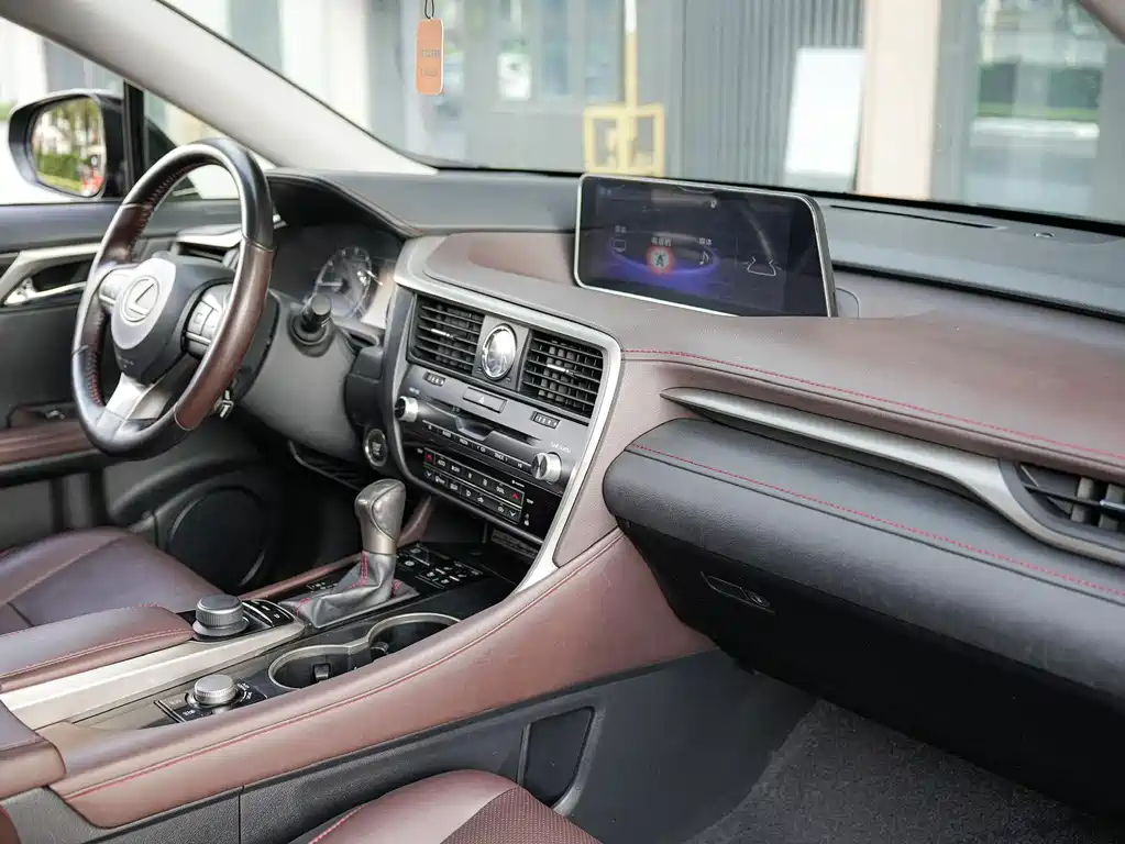 Lexus RX — миниатюра 10