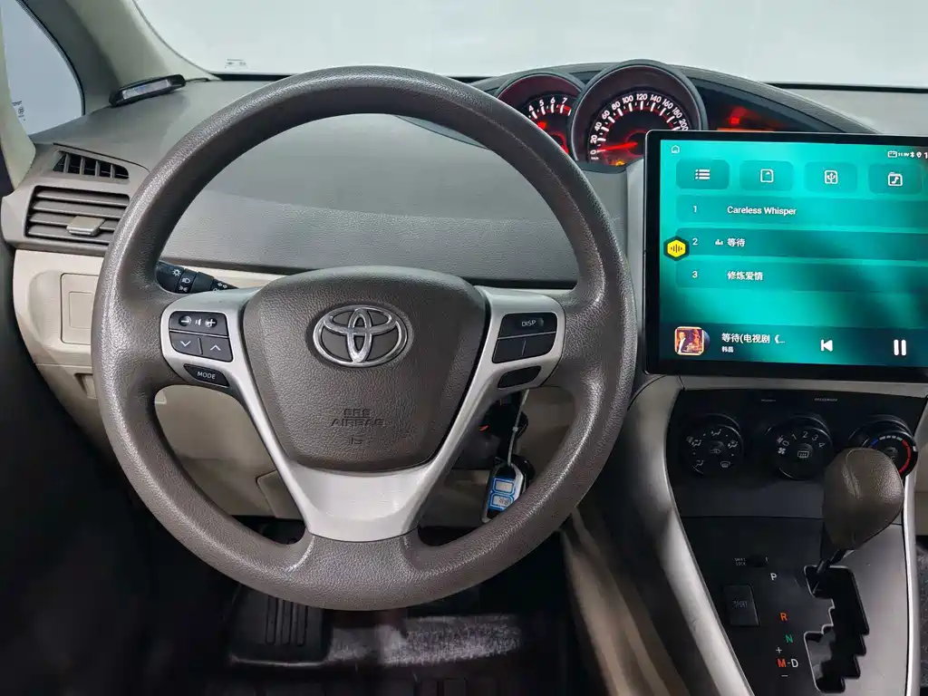 Toyota Verso — миниатюра 15