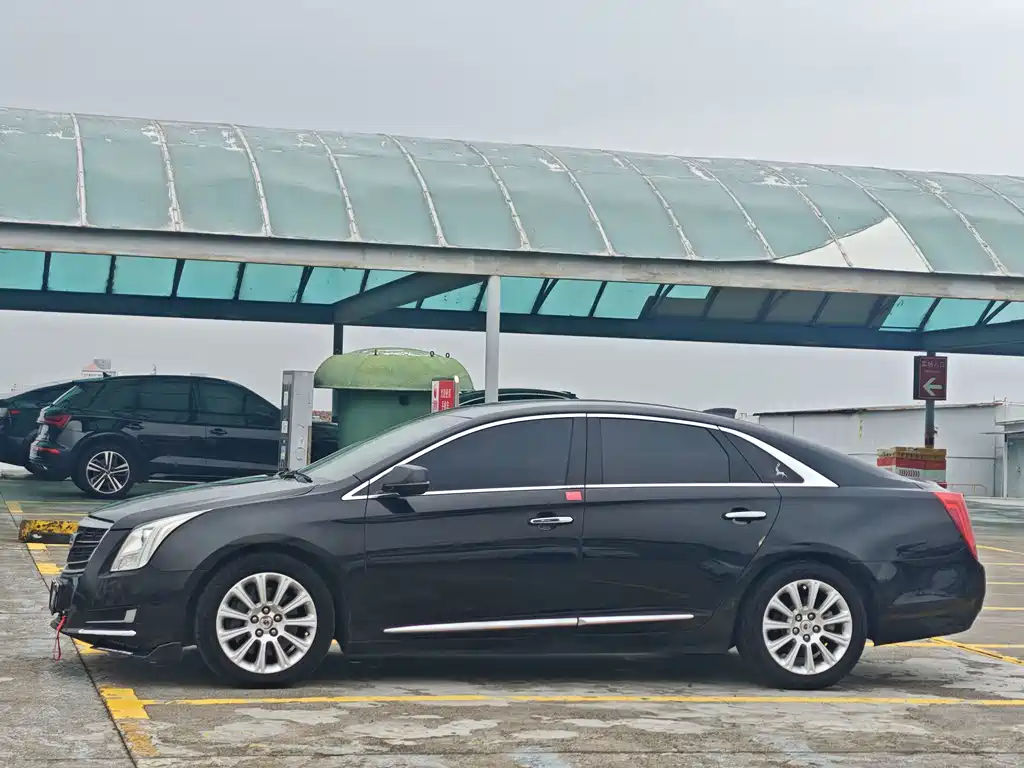Cadillac XTS — миниатюра 7