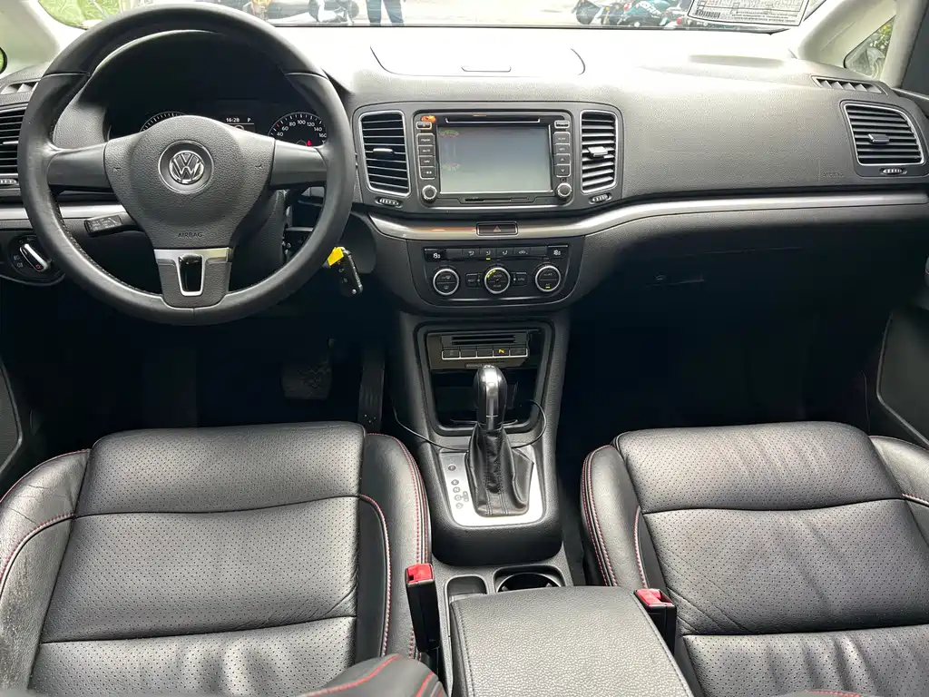 Volkswagen Sharan — миниатюра 11