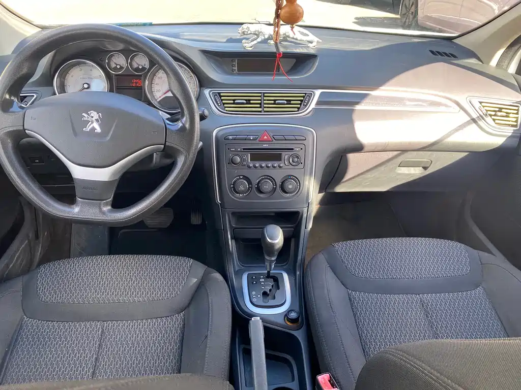 Peugeot 308 — миниатюра 8