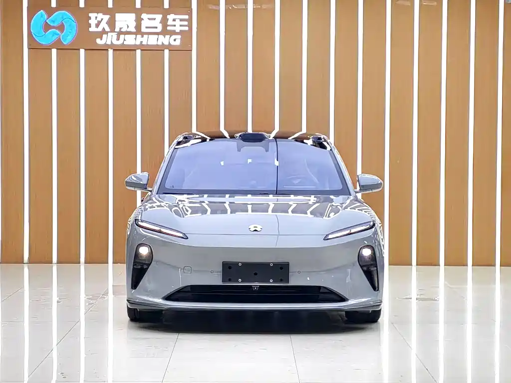 NIO ET5T — миниатюра 2
