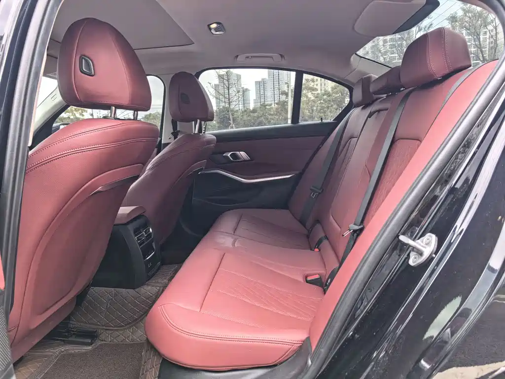 BMW 3 Series — миниатюра 5