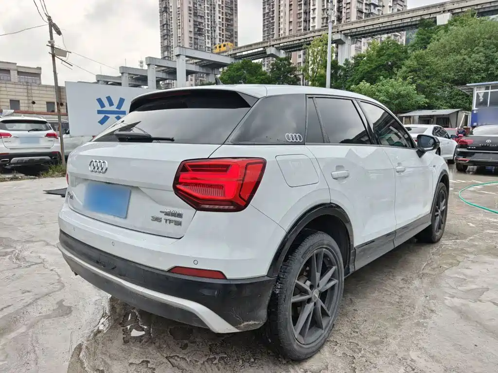 Audi Q2L — миниатюра 7