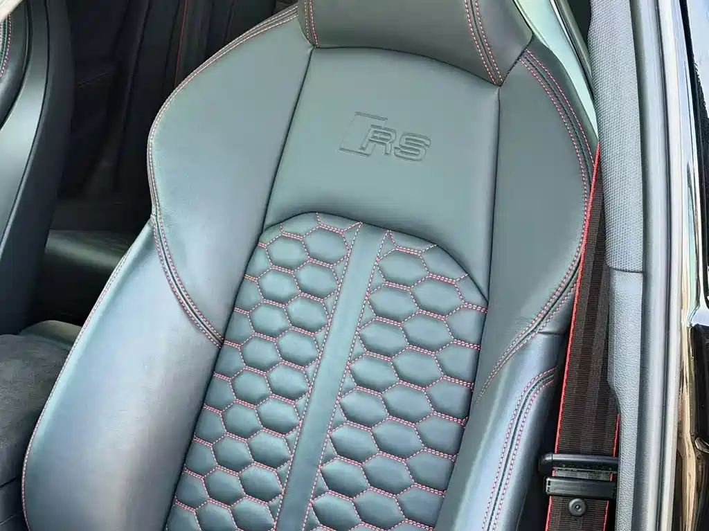 Audi RS 4 — миниатюра 14
