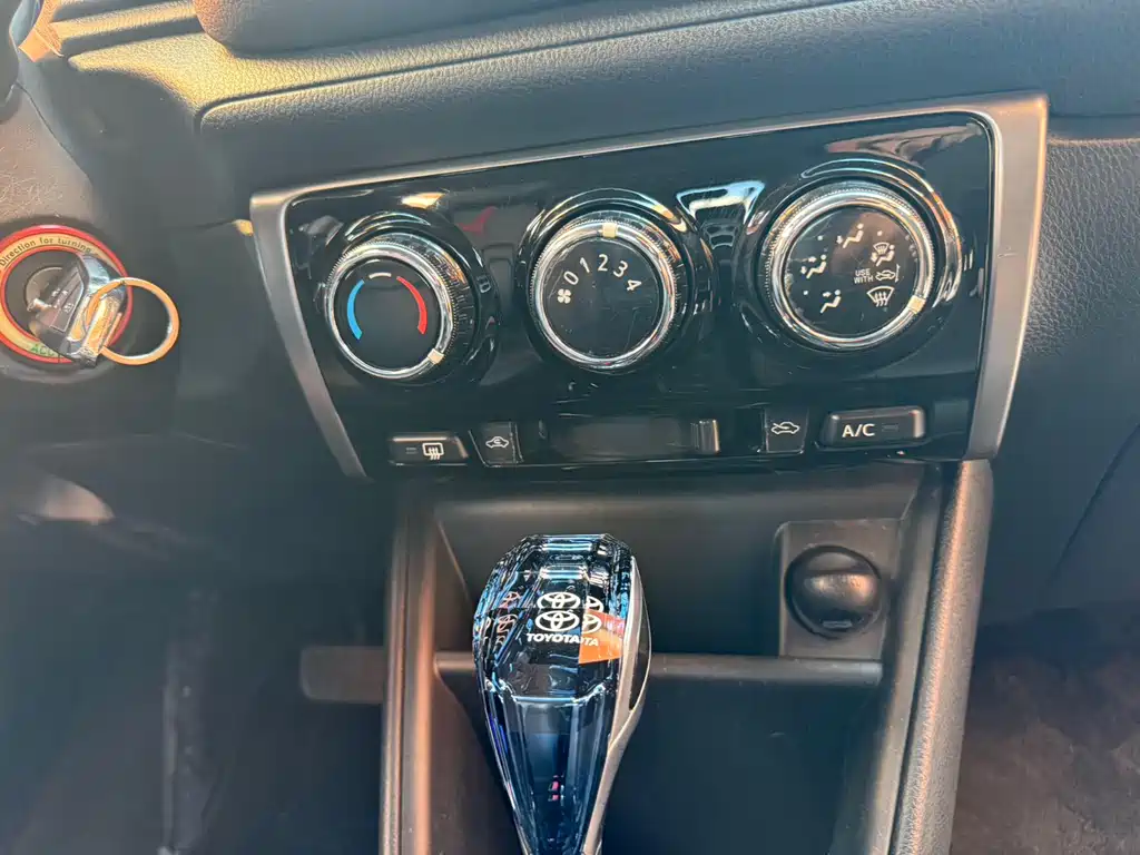 TOYOTA YARIS L ZHIXUAN