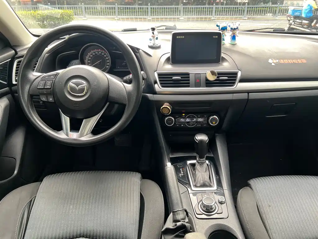 Mazda 3 Axela — миниатюра 11