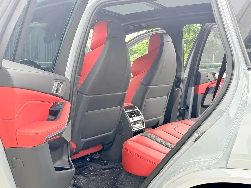 BMW X5 M — миниатюра 5
