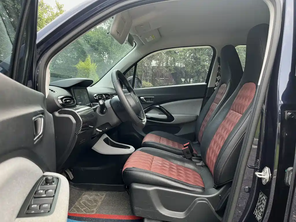 Leapmotor Leapmotor T03 — миниатюра 5