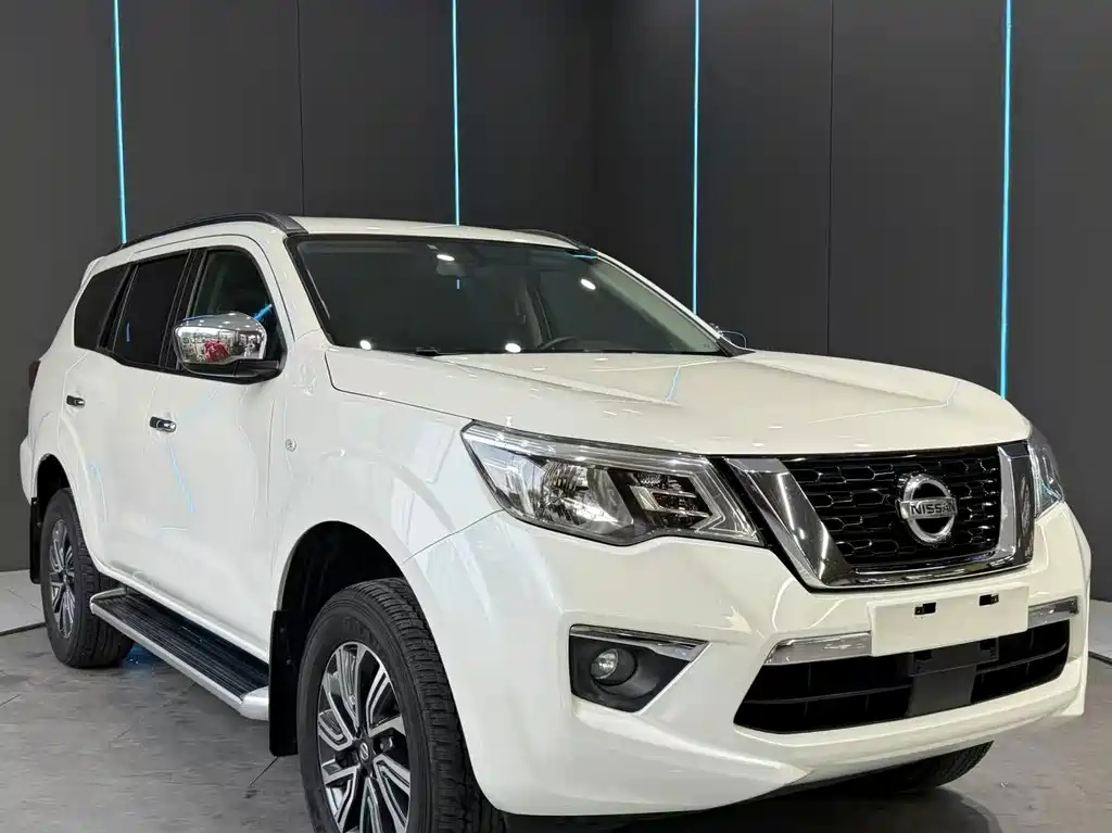 Nissan Terra — миниатюра 3