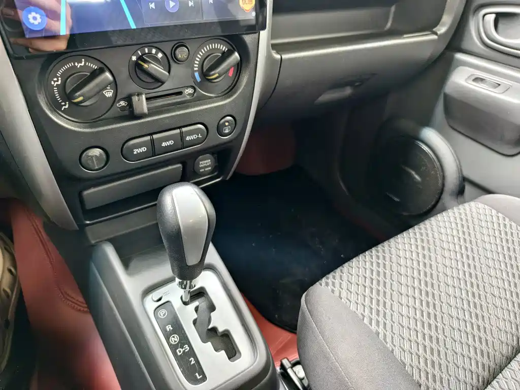 Suzuki Jimny — миниатюра 19